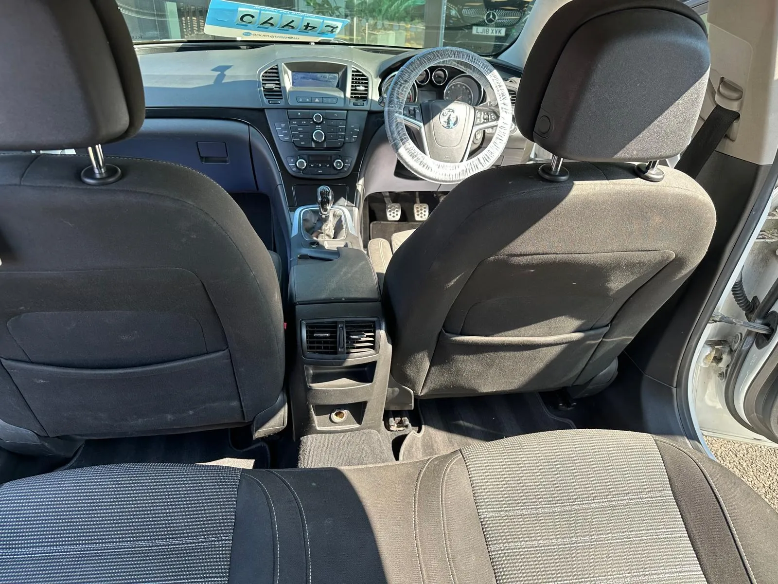 Vauxhall Insignia photo 9