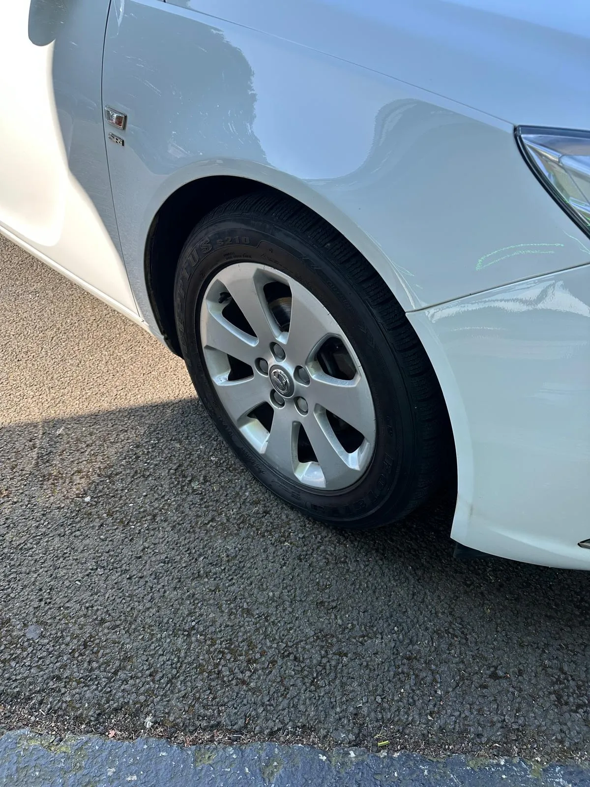 Vauxhall Insignia photo 10