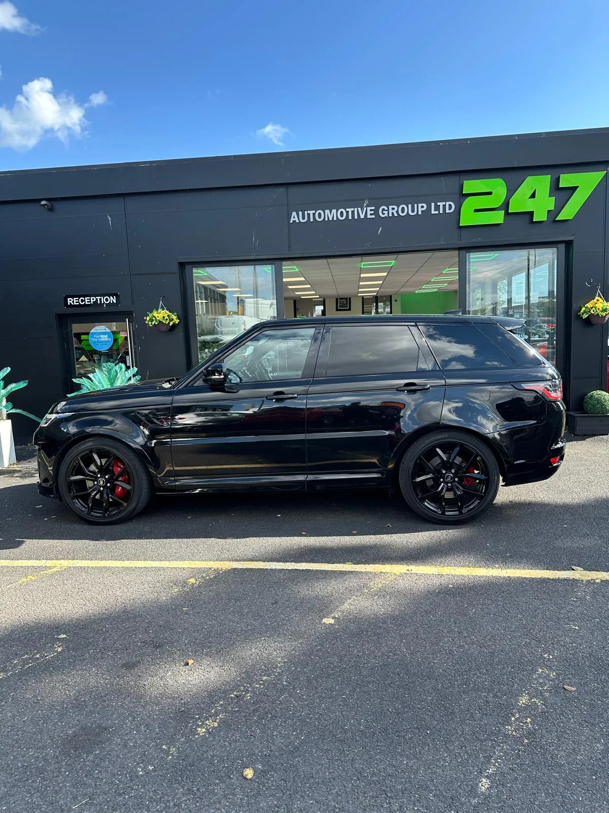 LAND ROVER RANGE ROVER SPORT SVR S/C AUTO photo 2