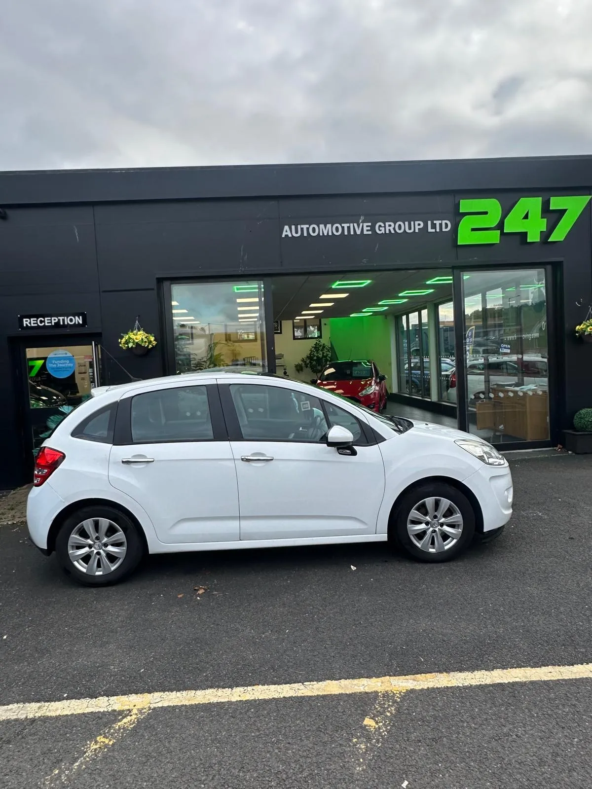 2013 Citroën C3 1.2 VTR+ 5 Door Petrol Manual photo 2