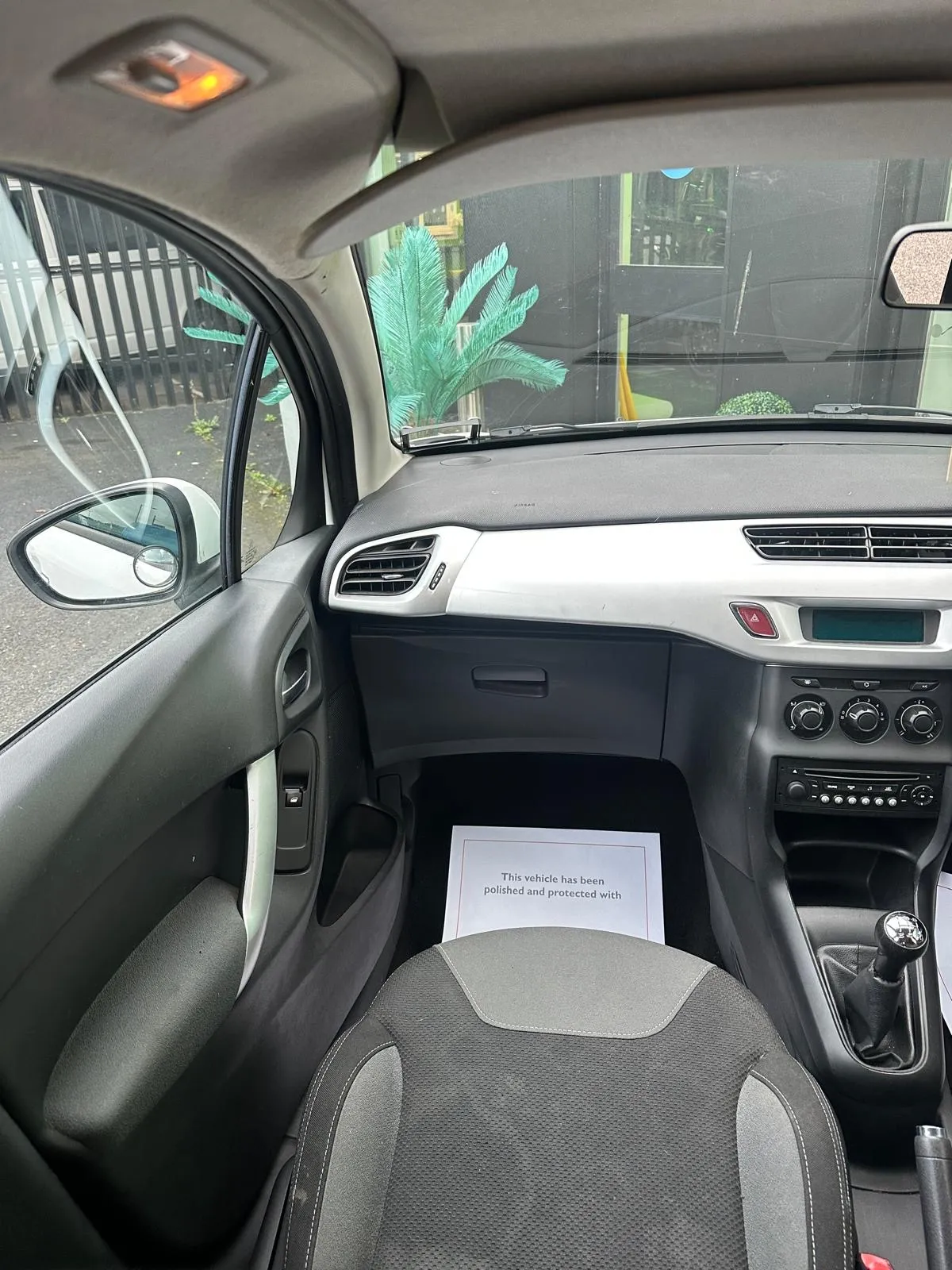2013 Citroën C3 1.2 VTR+ 5 Door Petrol Manual photo 7