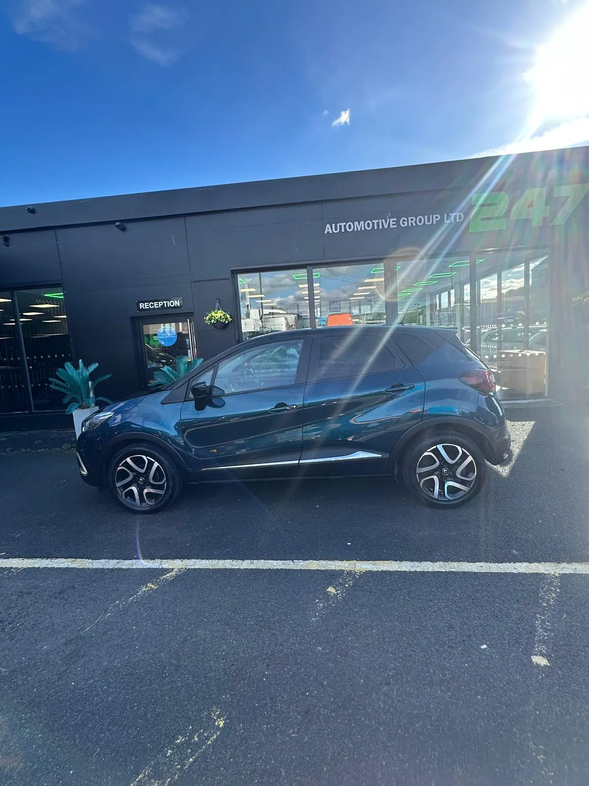 Renault Captur Captur Iconic TCe photo 2