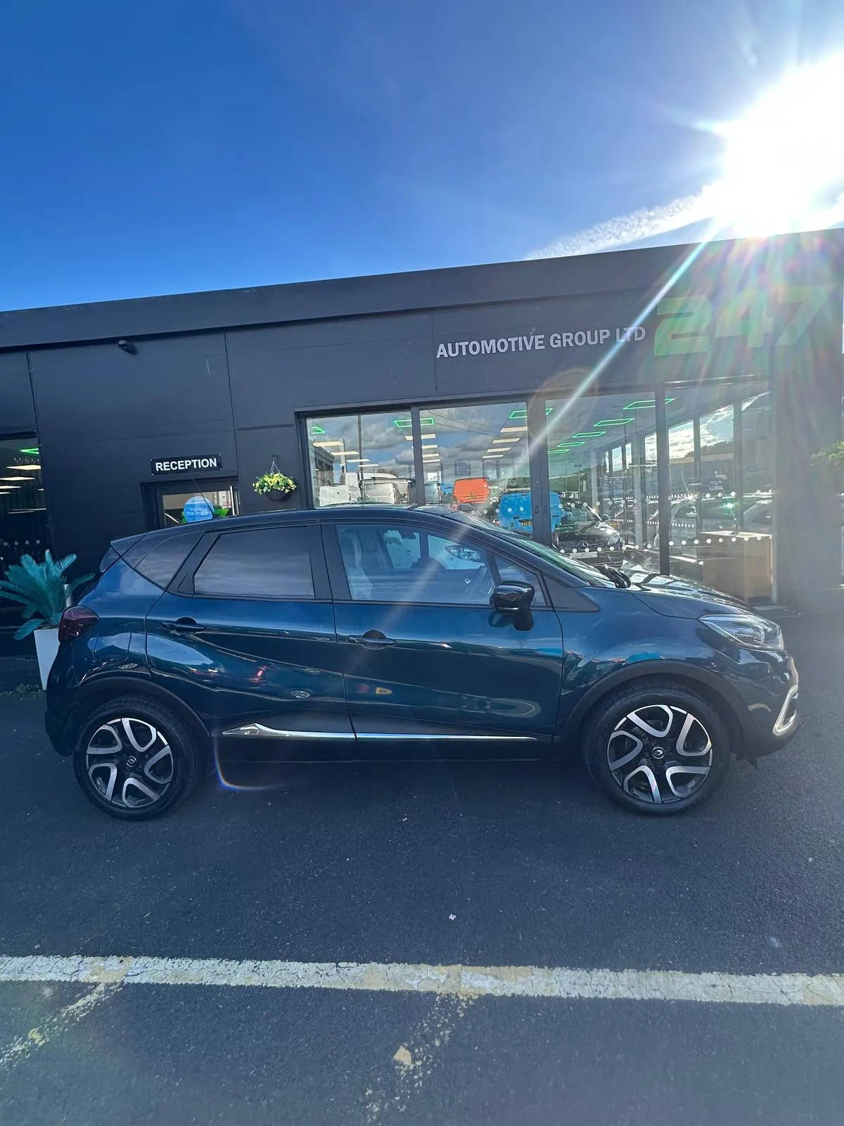 Renault Captur Captur Iconic TCe photo 3