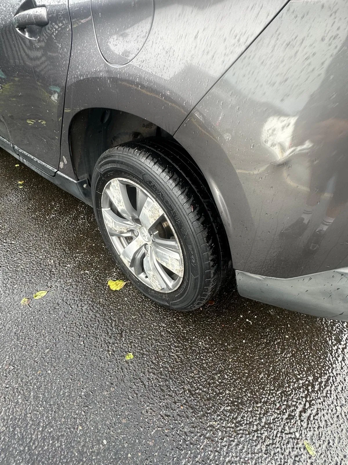 Peugeot 2008 Active photo 20
